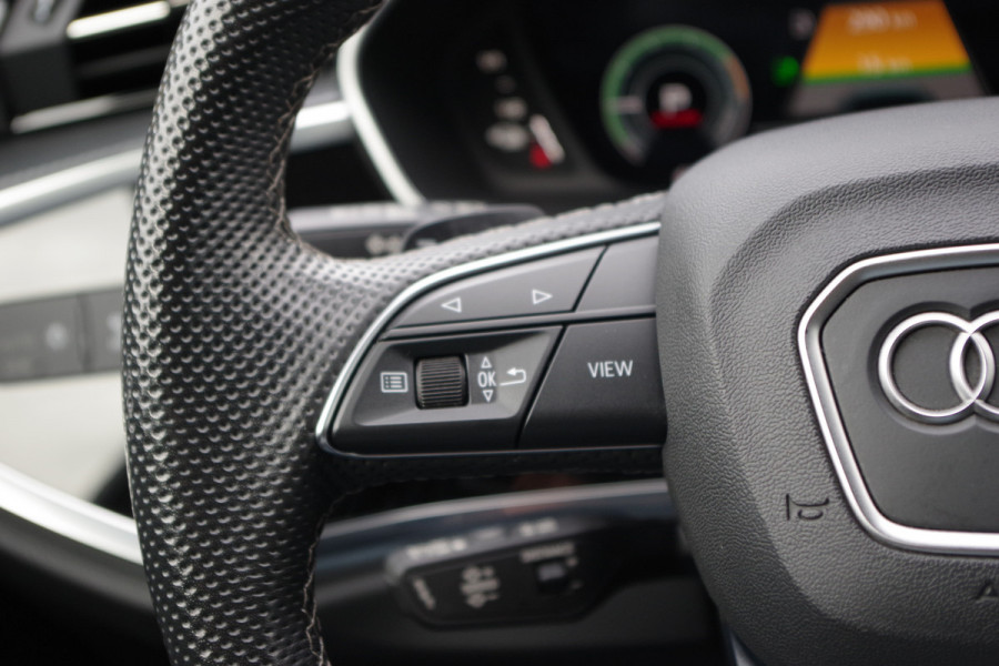 Audi Q3 45 TFSI e S-Line Edition, Panoramadak, Climate Control, Adap. Cruise Control