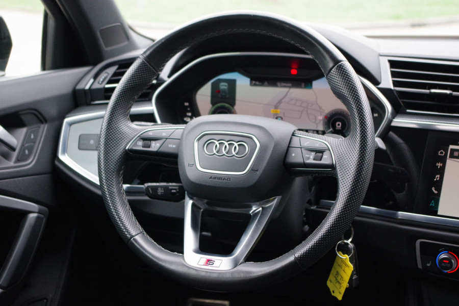 Audi Q3 45 TFSI e S-Line Edition, Panoramadak, Climate Control, Adap. Cruise Control