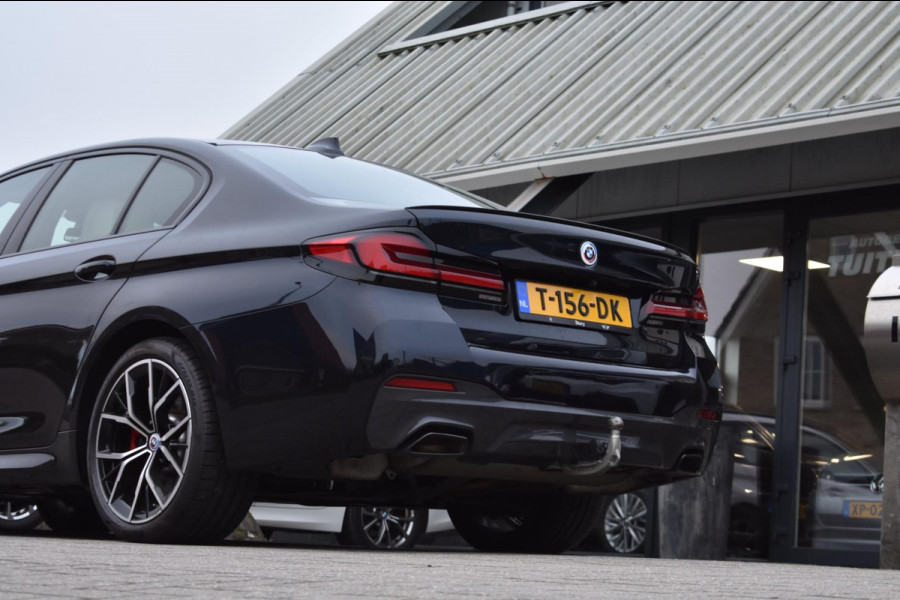 BMW 5 Serie 530e M-Sport Pro | LASERLIGHT | HARMAN KARDON | 360 CAMERA | TREKHAAK | DEALER ONDERHOUDEN | NAP |