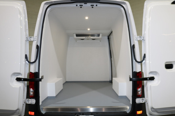 Volkswagen Crafter 2.0 TDI 177pk L3 H3 Automaat Koelwagen Vrieswagen -20 Dag en Nacht