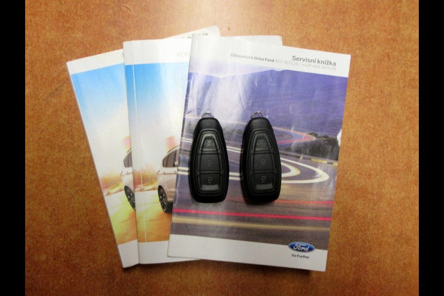 Ford Kuga 1.5 EcoBoost Titanium*Camera*Pano.dak*Trekhaak*