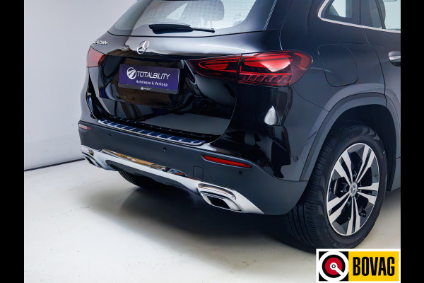 Mercedes-Benz GLA 250 e Luxury Line automaat 218 PK | Facelift | Elec. wegklapbare trekhaak | Adap. Cruise | Stoelverwarming | Elec. achterklep, Navigatie, app. connect, camera met parkeerassistent, sfeerverlichting