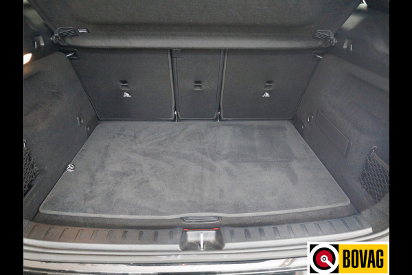 Mercedes-Benz GLA 250 e Luxury Line automaat 218 PK | Facelift | Elec. wegklapbare trekhaak | Adap. Cruise | Stoelverwarming | Elec. achterklep, Navigatie, app. connect, camera met parkeerassistent, sfeerverlichting