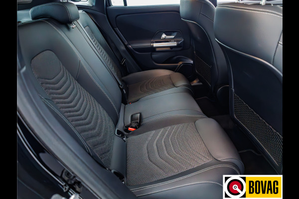 Mercedes-Benz GLA 250 e Luxury Line automaat 218 PK | Facelift | Elec. wegklapbare trekhaak | Adap. Cruise | Stoelverwarming | Elec. achterklep, Navigatie, app. connect, camera met parkeerassistent, sfeerverlichting