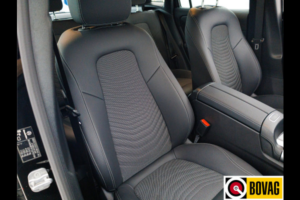 Mercedes-Benz GLA 250 e Luxury Line automaat 218 PK | Facelift | Elec. wegklapbare trekhaak | Adap. Cruise | Stoelverwarming | Elec. achterklep, Navigatie, app. connect, camera met parkeerassistent, sfeerverlichting