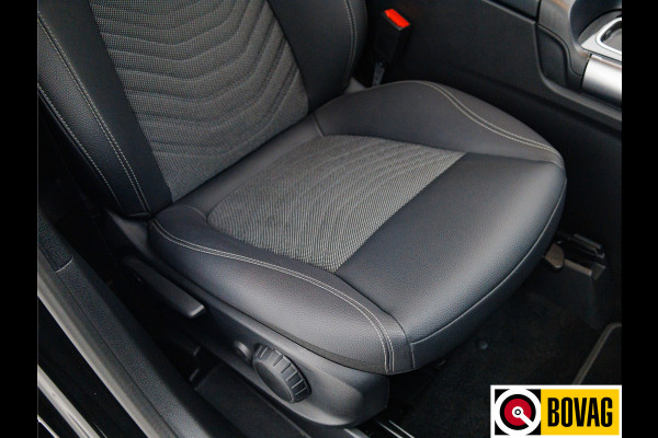 Mercedes-Benz GLA 250 e Luxury Line automaat 218 PK | Facelift | Elec. wegklapbare trekhaak | Adap. Cruise | Stoelverwarming | Elec. achterklep, Navigatie, app. connect, camera met parkeerassistent, sfeerverlichting