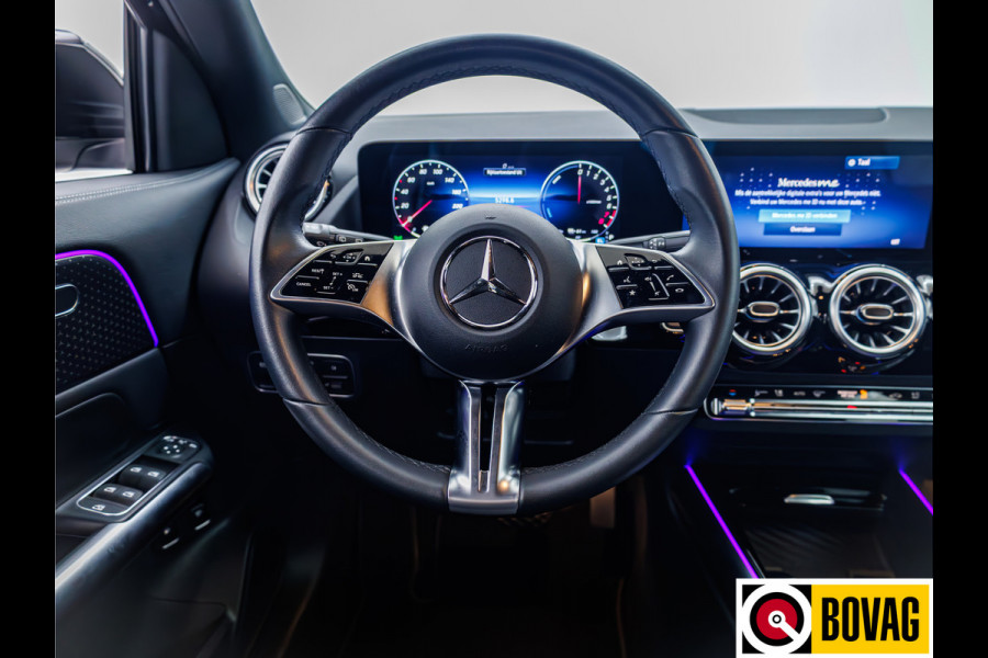 Mercedes-Benz GLA 250 e Luxury Line automaat 218 PK | Facelift | Elec. wegklapbare trekhaak | Adap. Cruise | Stoelverwarming | Elec. achterklep, Navigatie, app. connect, camera met parkeerassistent, sfeerverlichting