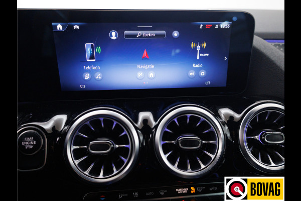 Mercedes-Benz GLA 250 e Luxury Line automaat 218 PK | Facelift | Elec. wegklapbare trekhaak | Adap. Cruise | Stoelverwarming | Elec. achterklep, Navigatie, app. connect, camera met parkeerassistent, sfeerverlichting