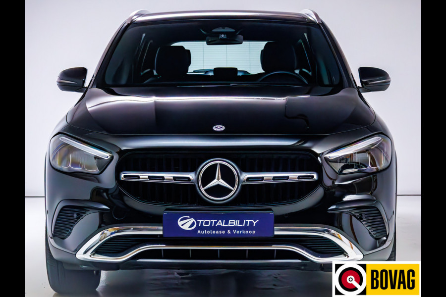Mercedes-Benz GLA 250 e Luxury Line automaat 218 PK | Facelift | Elec. wegklapbare trekhaak | Adap. Cruise | Stoelverwarming | Elec. achterklep, Navigatie, app. connect, camera met parkeerassistent, sfeerverlichting