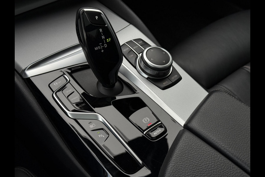 BMW 5 Serie Touring 520e Aut. Hybrid Bus. Exe Editon Plus | Panorama | Leder | Memory | BMW Laser | New Model | Full |