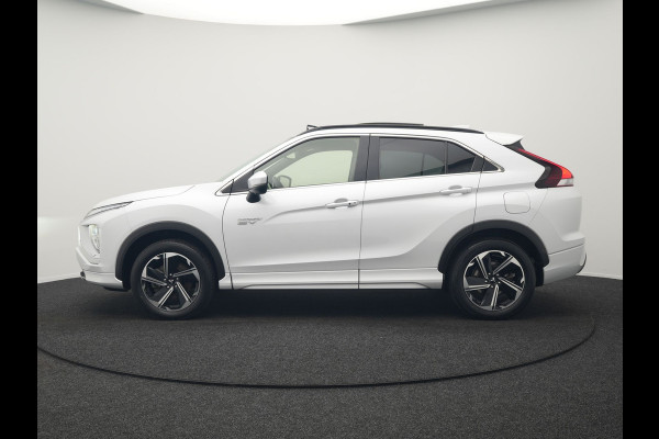 Mitsubishi Eclipse Cross 2.4 Instyle Plug In Hybrid 188pk Dealer O.H. PHEV | Trekhaak Afn. | Panodak | Head Up | Adaptive Cruise | 360 Camera | Lederen Sportstoelen Verwarmd | Apple Carplay | Keyless | Stuur Verwarmd | Blis | Navigat