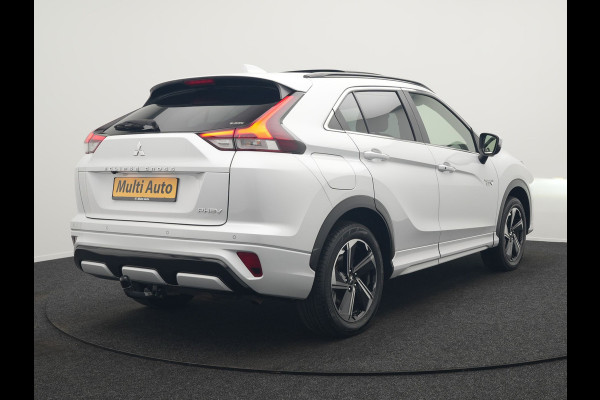 Mitsubishi Eclipse Cross 2.4 Instyle Plug In Hybrid 188pk Dealer O.H. PHEV | Trekhaak Afn. | Panodak | Head Up | Adaptive Cruise | 360 Camera | Lederen Sportstoelen Verwarmd | Apple Carplay | Keyless | Stuur Verwarmd | Blis | Navigat