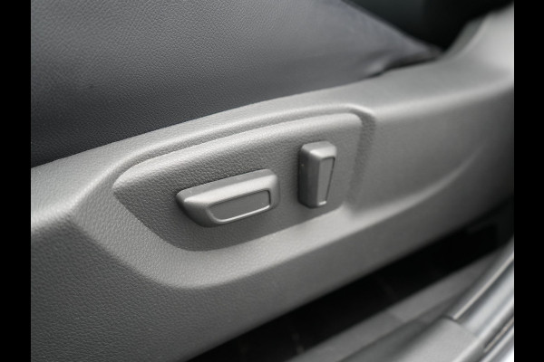 Mitsubishi Eclipse Cross 2.4 Instyle Plug In Hybrid 188pk Dealer O.H. PHEV | Trekhaak Afn. | Panodak | Head Up | Adaptive Cruise | 360 Camera | Lederen Sportstoelen Verwarmd | Apple Carplay | Keyless | Stuur Verwarmd | Blis | Navigat