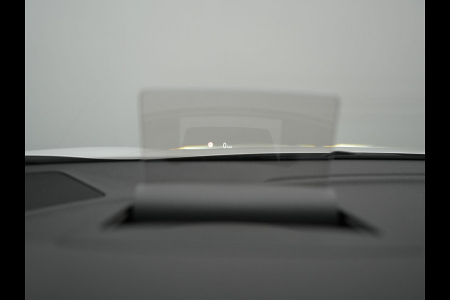 Mitsubishi Eclipse Cross 2.4 Instyle Plug In Hybrid 188pk Dealer O.H. PHEV | Trekhaak Afn. | Panodak | Head Up | Adaptive Cruise | 360 Camera | Lederen Sportstoelen Verwarmd | Apple Carplay | Keyless | Stuur Verwarmd | Blis | Navigat