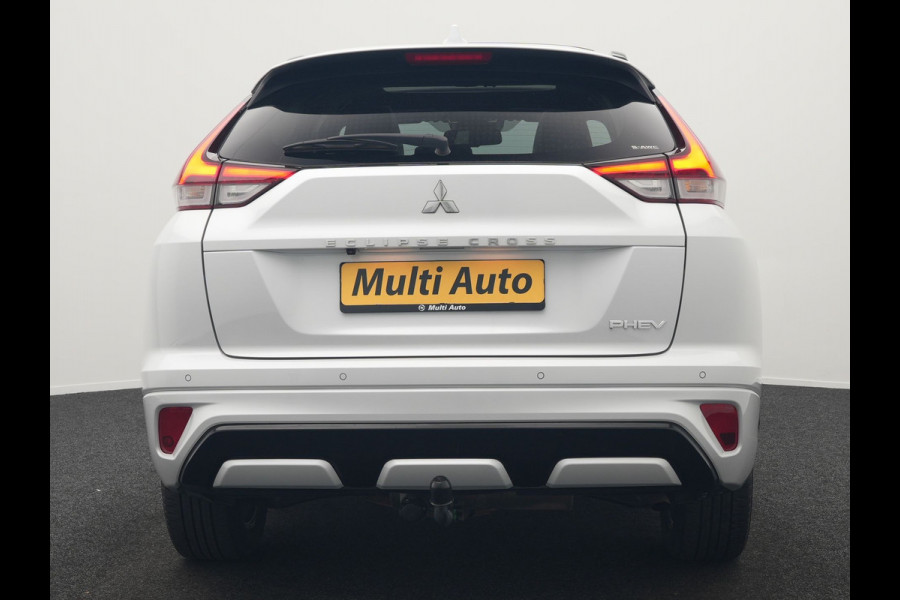 Mitsubishi Eclipse Cross 2.4 Instyle Plug In Hybrid 188pk Dealer O.H. PHEV | Trekhaak Afn. | Panodak | Head Up | Adaptive Cruise | 360 Camera | Lederen Sportstoelen Verwarmd | Apple Carplay | Keyless | Stuur Verwarmd | Blis | Navigat