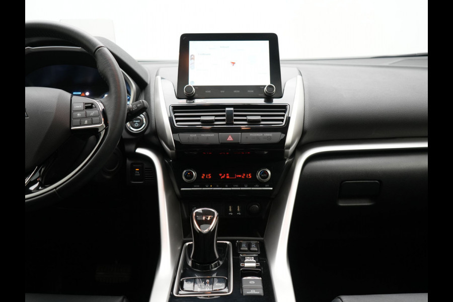 Mitsubishi Eclipse Cross 2.4 Instyle Plug In Hybrid 188pk Dealer O.H. PHEV | Trekhaak Afn. | Panodak | Head Up | Adaptive Cruise | 360 Camera | Lederen Sportstoelen Verwarmd | Apple Carplay | Keyless | Stuur Verwarmd | Blis | Navigat