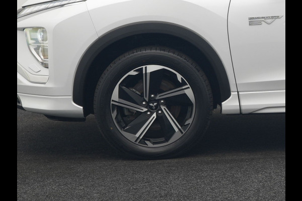 Mitsubishi Eclipse Cross 2.4 Instyle Plug In Hybrid 188pk Dealer O.H. PHEV | Trekhaak Afn. | Panodak | Head Up | Adaptive Cruise | 360 Camera | Lederen Sportstoelen Verwarmd | Apple Carplay | Keyless | Stuur Verwarmd | Blis | Navigat