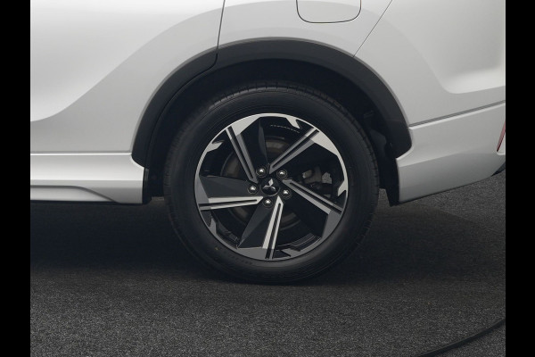 Mitsubishi Eclipse Cross 2.4 Instyle Plug In Hybrid 188pk Dealer O.H. PHEV | Trekhaak Afn. | Panodak | Head Up | Adaptive Cruise | 360 Camera | Lederen Sportstoelen Verwarmd | Apple Carplay | Keyless | Stuur Verwarmd | Blis | Navigat