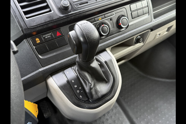 Volkswagen Transporter 2.0 TDI 150 PK E6 / DSG AUTOMAAT / L2H1 / 1e EIG. / TREKHAAK / AIRCO / CRUISE