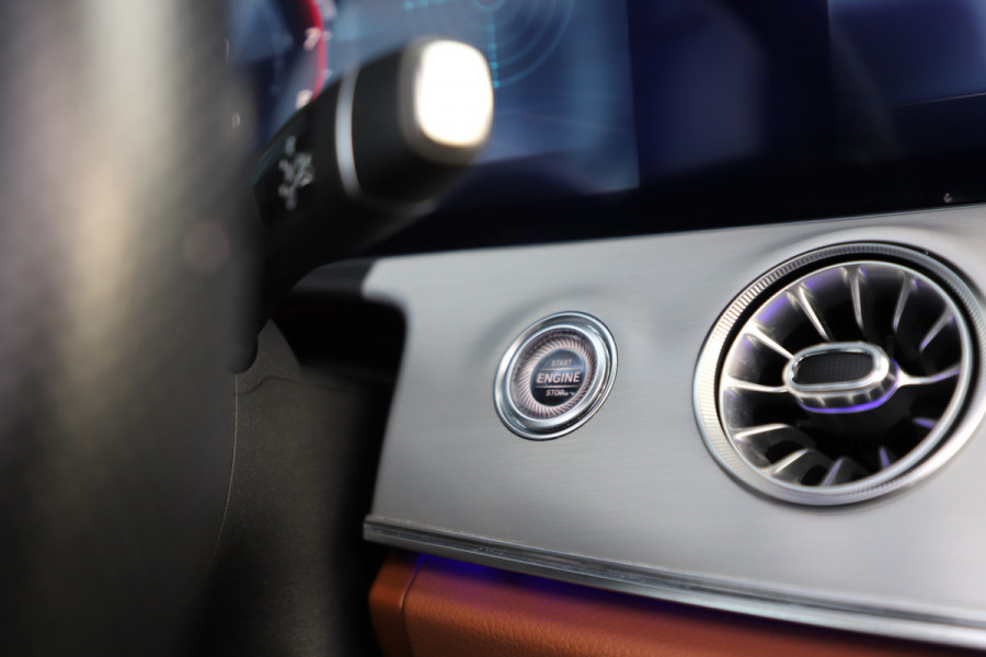 Mercedes-Benz E-Klasse Cabrio 200 AMG | 184PK | Burmester | Sfeerverlichting | Memory | Air-scarf | Widescreen | ILS | Acc | Leder | 2019.