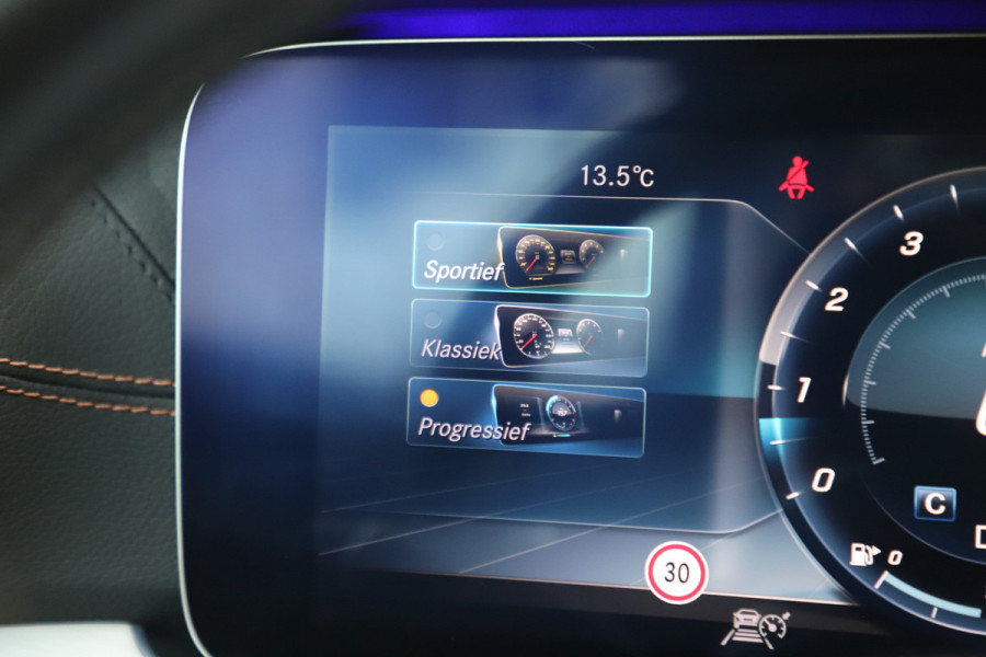 Mercedes-Benz E-Klasse Cabrio 200 AMG | 184PK | Burmester | Sfeerverlichting | Memory | Air-scarf | Widescreen | ILS | Acc | Leder | 2019.