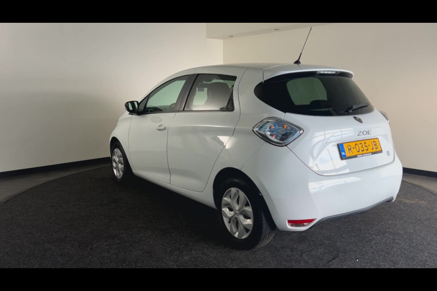 Renault ZOE R240 Intens 22 kWh Huur  Accu | Navigatie | Lage Kilometerstand!