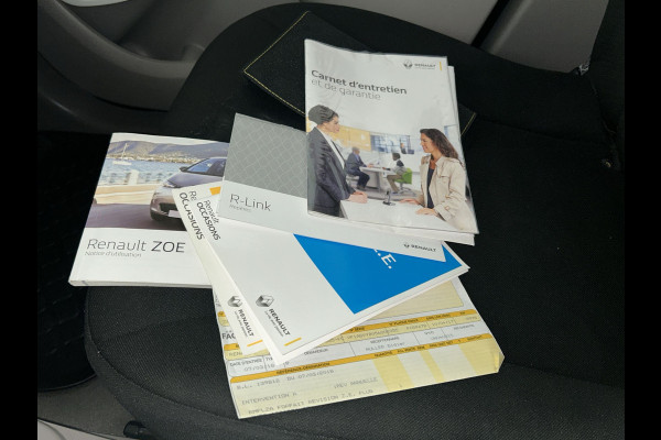 Renault ZOE R240 Intens 22 kWh Huur  Accu | Navigatie | Lage Kilometerstand!