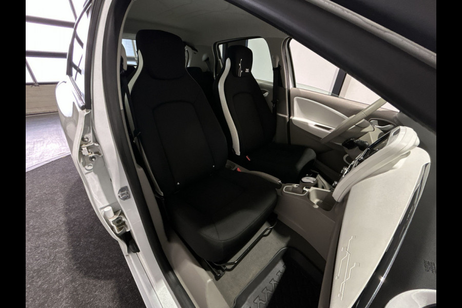 Renault ZOE R240 Intens 22 kWh Huur  Accu | Navigatie | Lage Kilometerstand!