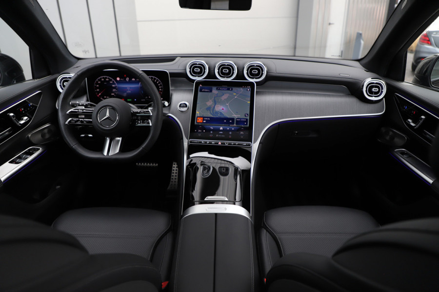 Mercedes-Benz GLC 400e AMG 4-Matic | 381PK | Pano | Head-up | Massage | Sfeerverlichting | Burmester | Acc | Stoelkoeling | Stuurwielverw. | Trekh