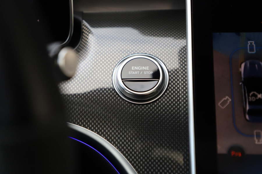 Mercedes-Benz C-Klasse AMG 63 S E Performance | 680PK | Achterasbesturing | Head-up | Pano | Sfeerverlichting | Schaalstoelen | Keyless-go | Burmester