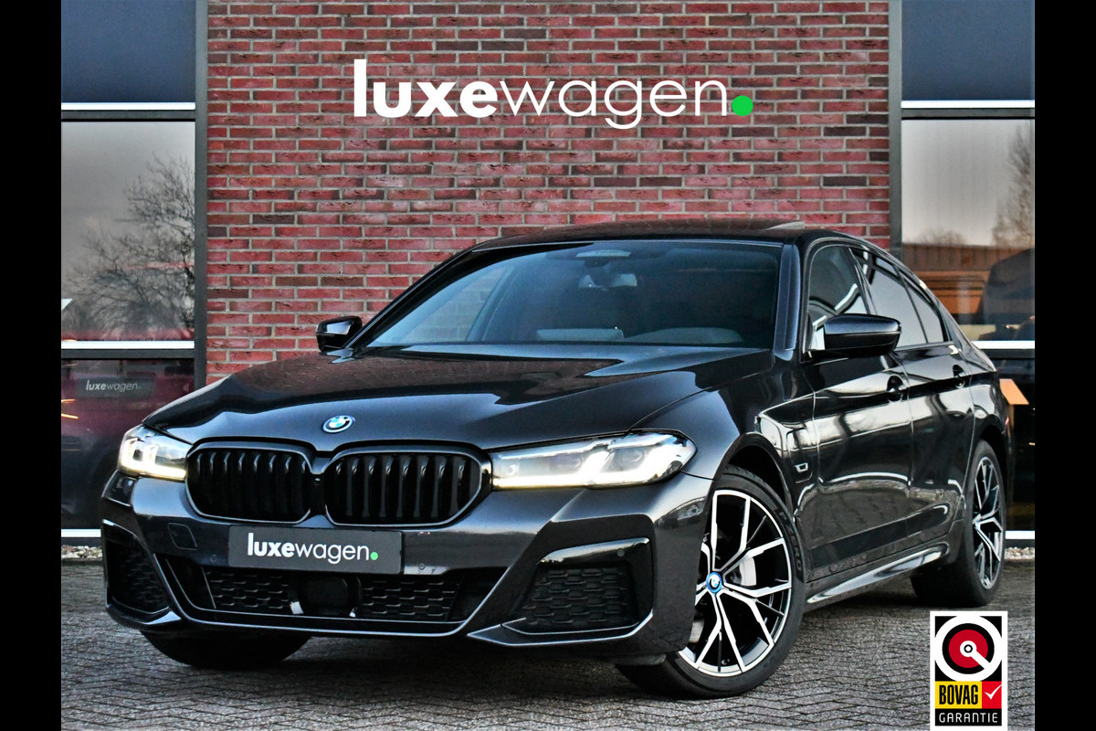 BMW 5 Serie 530e xDrive M-Sport Pano ACC H/K HUD Comf-zetels DAB