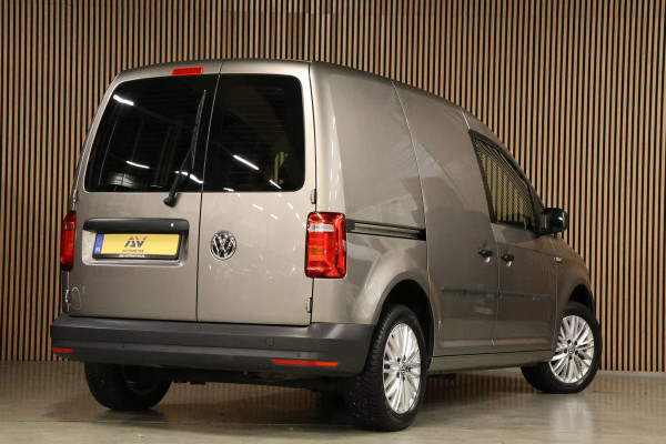 Volkswagen Caddy 1.4 TSI DSG | Marge | BTW / BPM Vrij | Automaat | CarPlay | Navigatie | PDC | Airco | Dealer onderhouden | Elek. ramen | Lederen bekleding | Sidebars | Betimmering | Nieuwe APK