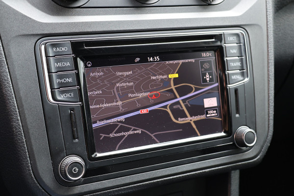 Volkswagen Caddy 1.4 TSI DSG | Marge | BTW / BPM Vrij | Automaat | CarPlay | Navigatie | PDC | Airco | Dealer onderhouden | Elek. ramen | Lederen bekleding | Sidebars | Betimmering | Nieuwe APK