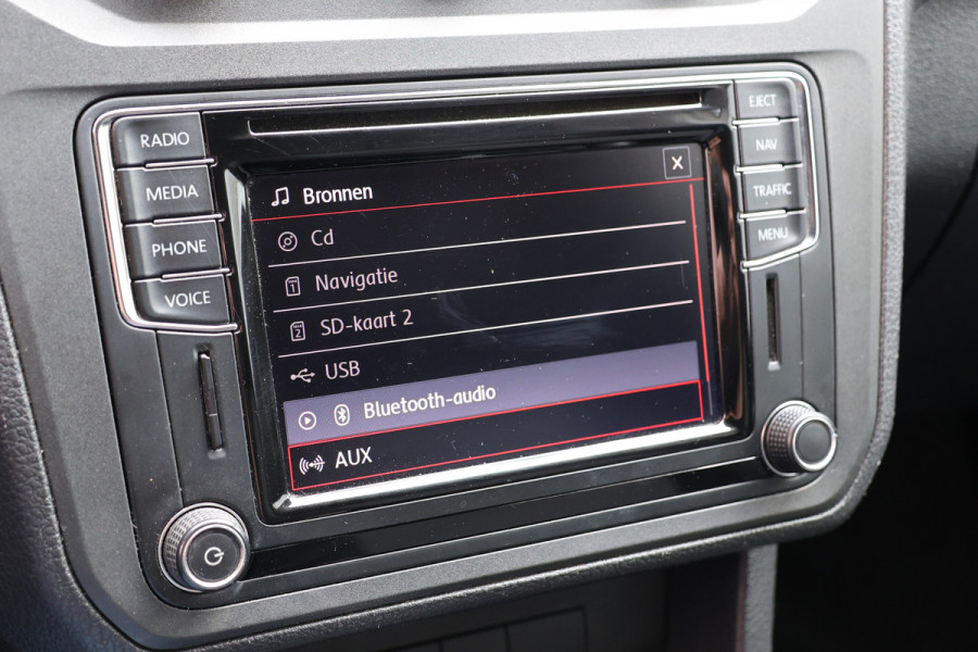 Volkswagen Caddy 1.4 TSI DSG | Marge | BTW / BPM Vrij | Automaat | CarPlay | Navigatie | PDC | Airco | Dealer onderhouden | Elek. ramen | Lederen bekleding | Sidebars | Betimmering | Nieuwe APK