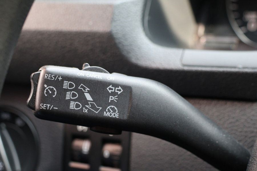 Volkswagen Caddy 1.4 TSI DSG | Marge | BTW / BPM Vrij | Automaat | CarPlay | Navigatie | PDC | Airco | Dealer onderhouden | Elek. ramen | Lederen bekleding | Sidebars | Betimmering | Nieuwe APK