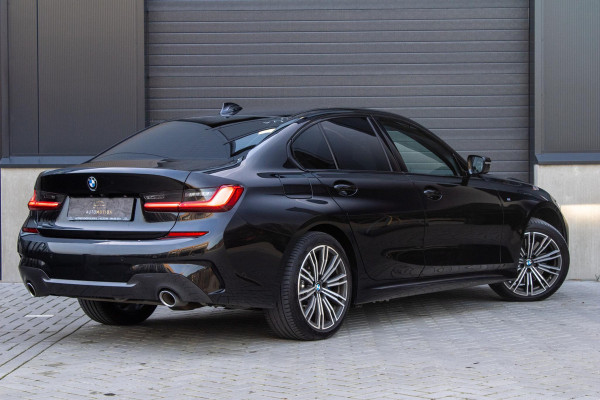 BMW 3-serie 330e PANO MEMORY M PAKKET CAMERA HUD