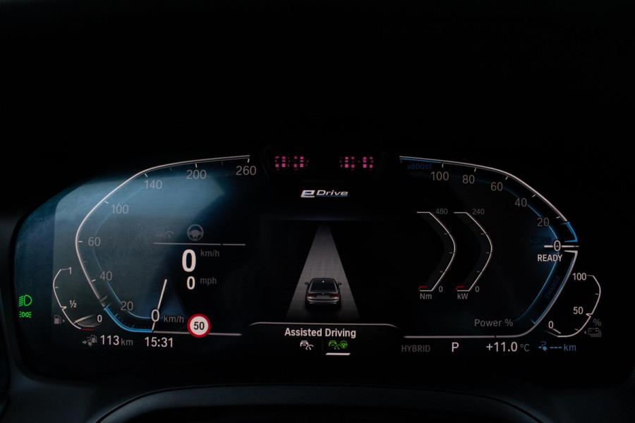 BMW 3-serie 330e PANO MEMORY M PAKKET CAMERA HUD