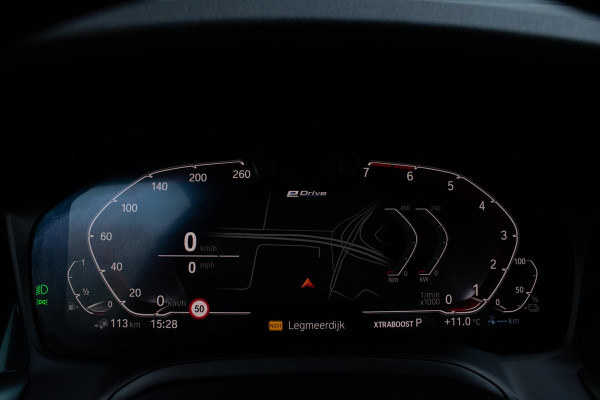 BMW 3-serie 330e PANO MEMORY M PAKKET CAMERA HUD