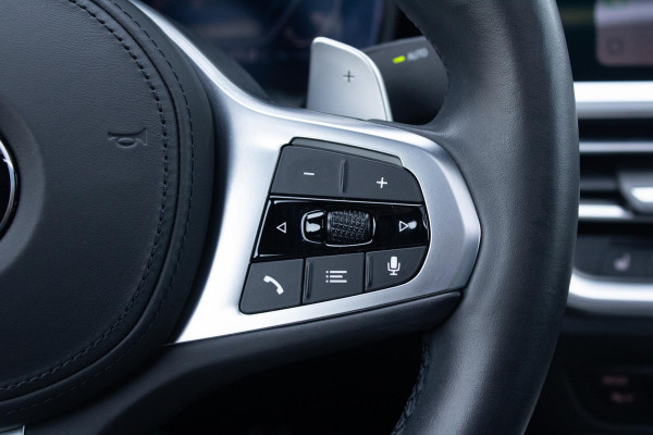 BMW 3-serie 330e PANO MEMORY M PAKKET CAMERA HUD