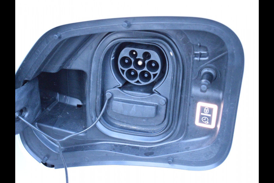 Fiat E-Scudo L3H1 75 kWh | 2x schuifdeur | camera | Techno Assist Pakket | Exterieur Pakket | laadruimtebetimmering |