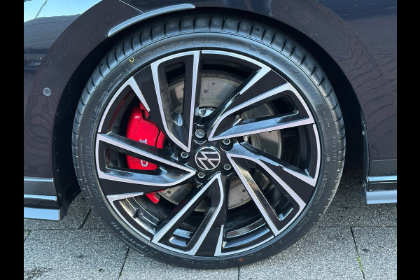 Volkswagen Golf 2.0 TSI GTI Clubsport 300Pk IQ Light Pano