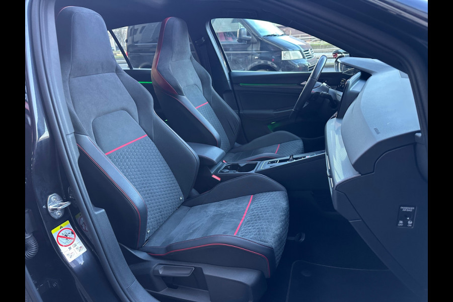 Volkswagen Golf 2.0 TSI GTI Clubsport 300Pk IQ Light Pano