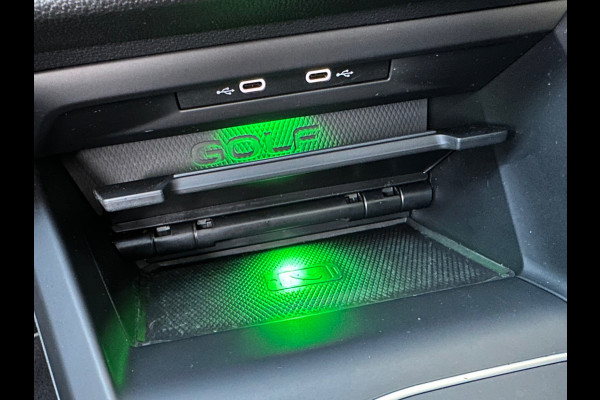 Volkswagen Golf 2.0 TSI GTI Clubsport 300Pk IQ Light Pano