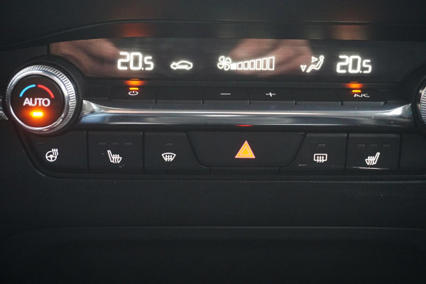 Mazda 3 2.0 e-SkyActiv-X M Hybrid 186PK/Head-Up/Camera/LED /November 2022!!