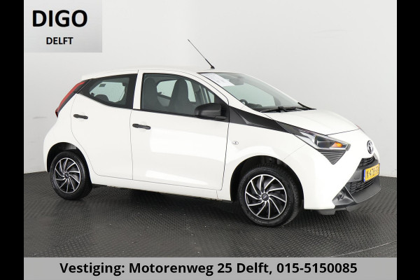 Toyota Aygo 1.0 VVT-i X CARPLAY NAVI 1e EIG.GARANTIE 10-2031 VOLLEDIG OH. AUDIO. SPEED LIMITER.