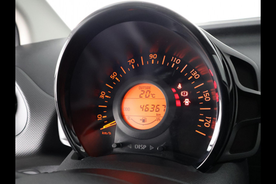 Toyota Aygo 1.0 VVT-i X CARPLAY NAVI 1e EIG.GARANTIE 10-2031 VOLLEDIG OH. AUDIO. SPEED LIMITER.