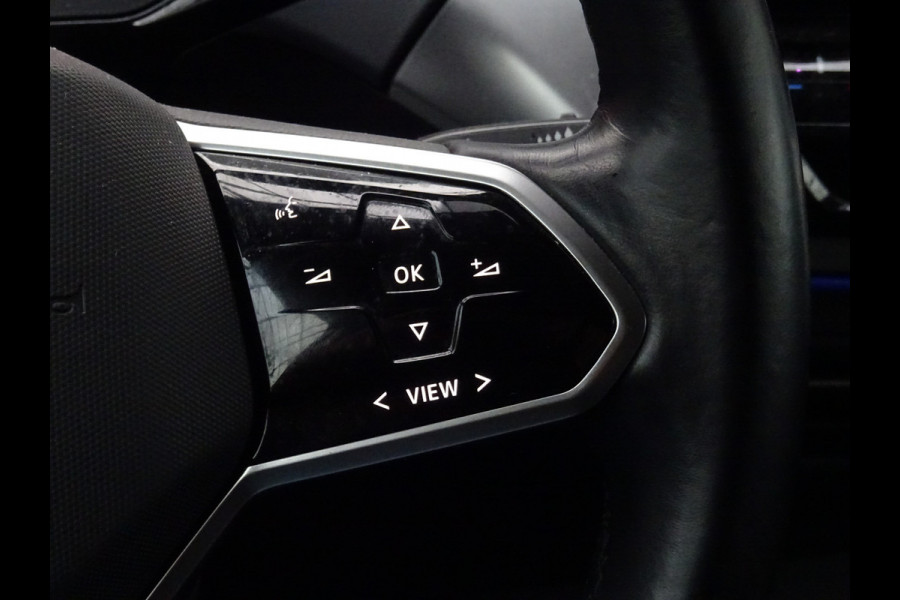 Volkswagen ID.4 First 77 kWh * DEALER ONDERH. * CARPLAY !!