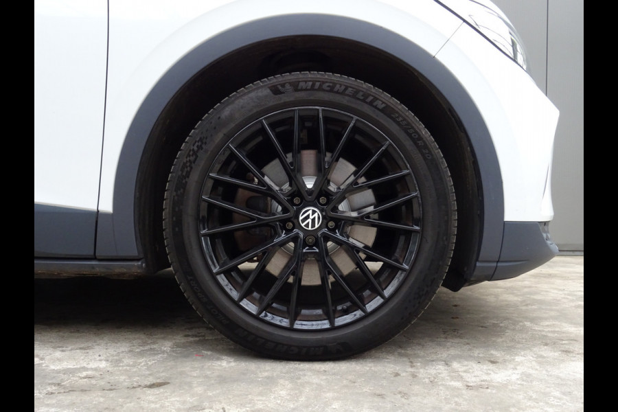 Volkswagen ID.4 First 77 kWh * DEALER ONDERH. * CARPLAY !!