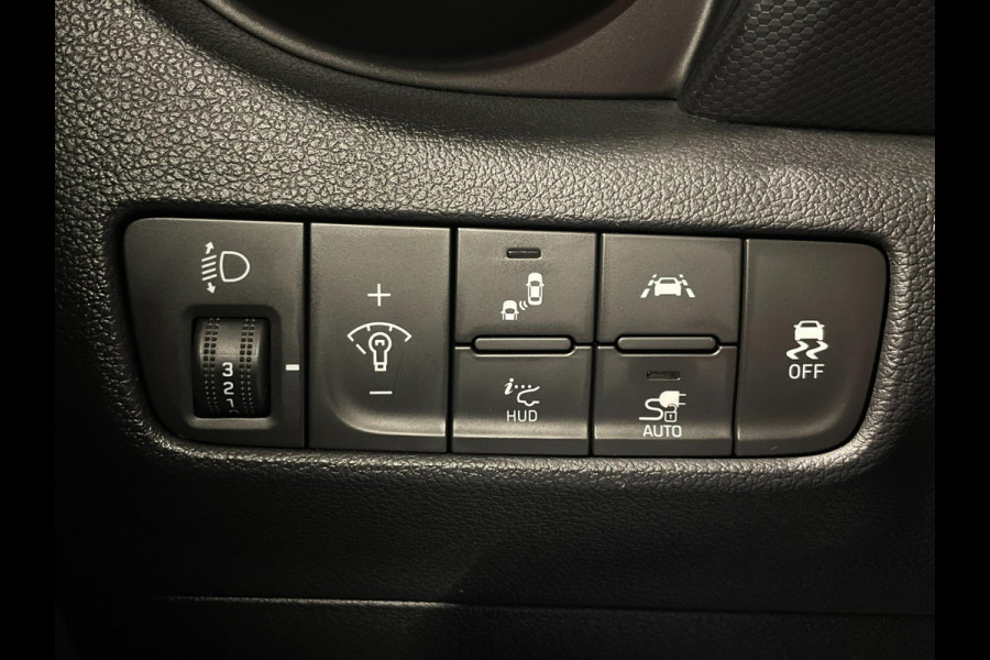 Hyundai Kona EV Premium 64 kWh|GROTE ACCU|100%SOH|FACELIFT|3-FASE|TREKH|HUD|LEDER|ACC|STUURVERW|STOELVERW+VENT.|CAMERA|CARPLAY|NL|