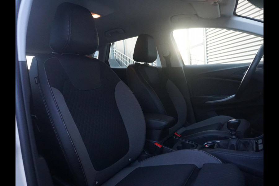 Opel Grandland 1.2 Turbo Business Elegance Trekhaak